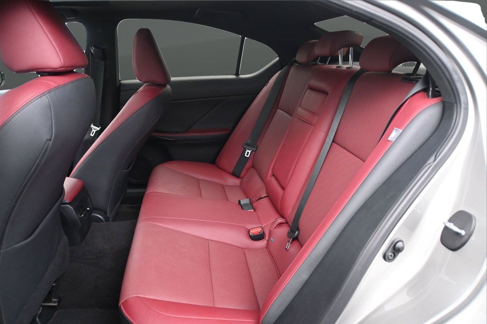Used 2021 Lexus IS 300 AWD w/ Comfort Package image 9