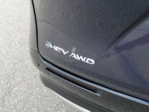 New 2026 Toyota Sienna Platinum image 7