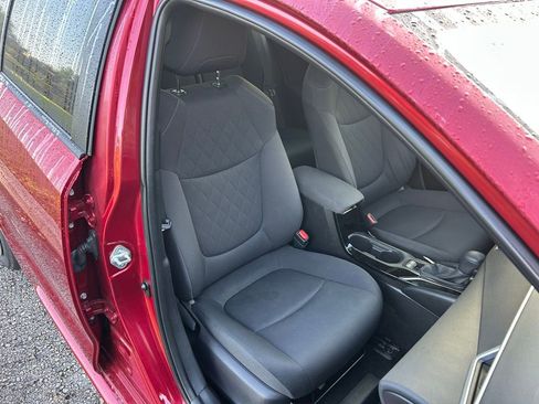 Used 2022 Toyota Corolla LE image 15