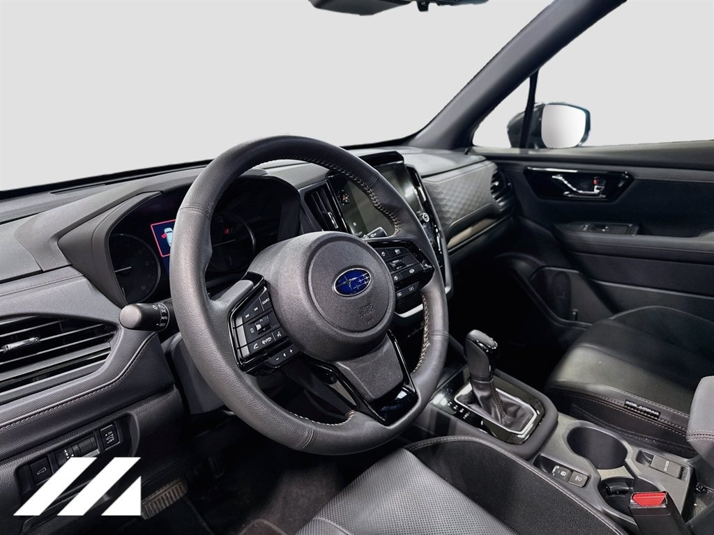 Used 2025 Subaru Forester Touring AWD/4WD image 9