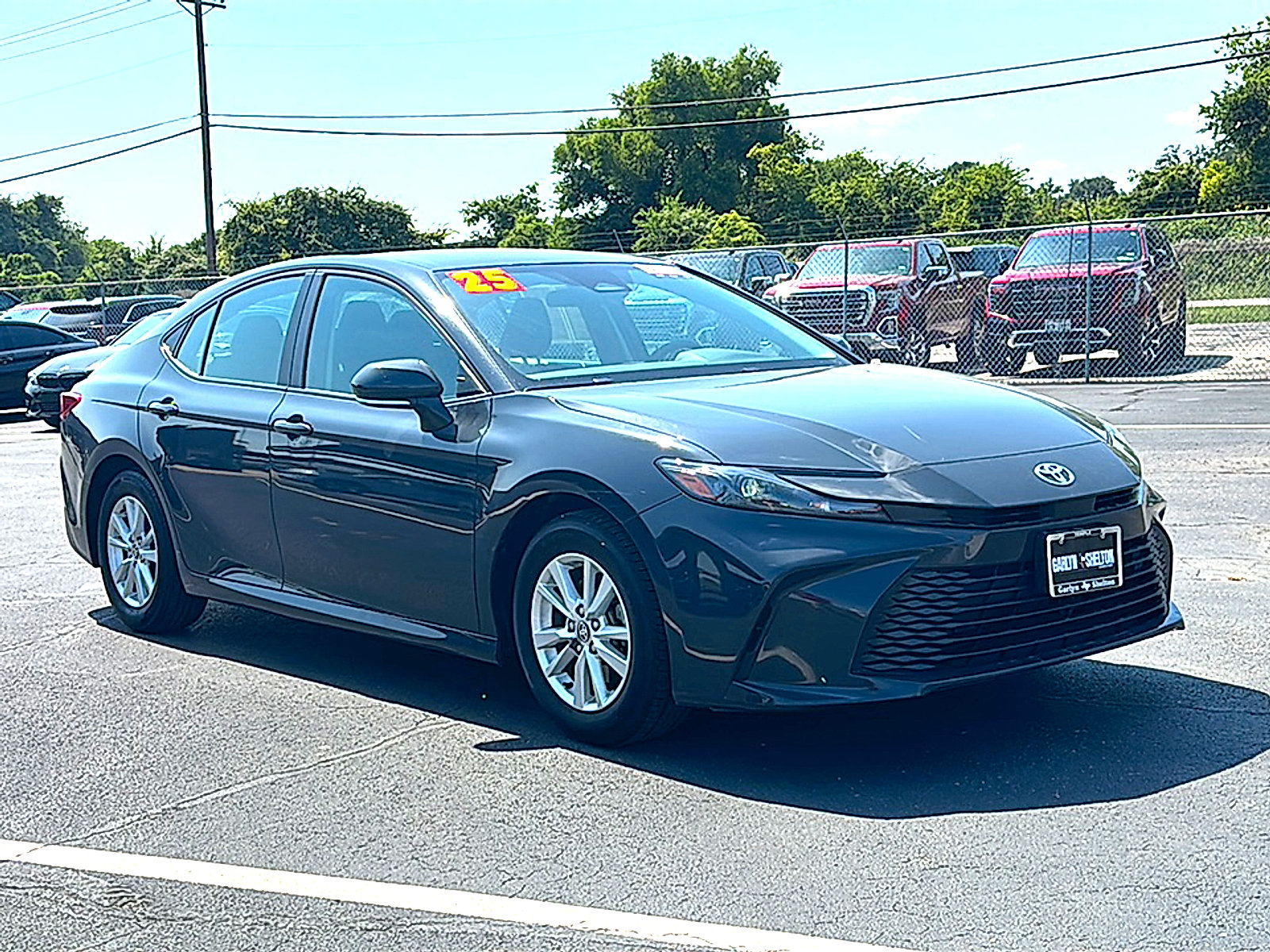 Used 2025 Toyota Camry LE FWD image 10