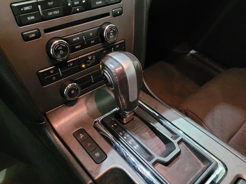 Used 2013 Ford Mustang Convertible image 26