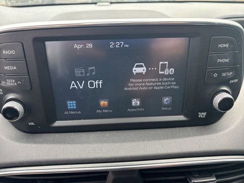 Used 2020 Hyundai Santa Fe SE AWD/4WD image 10
