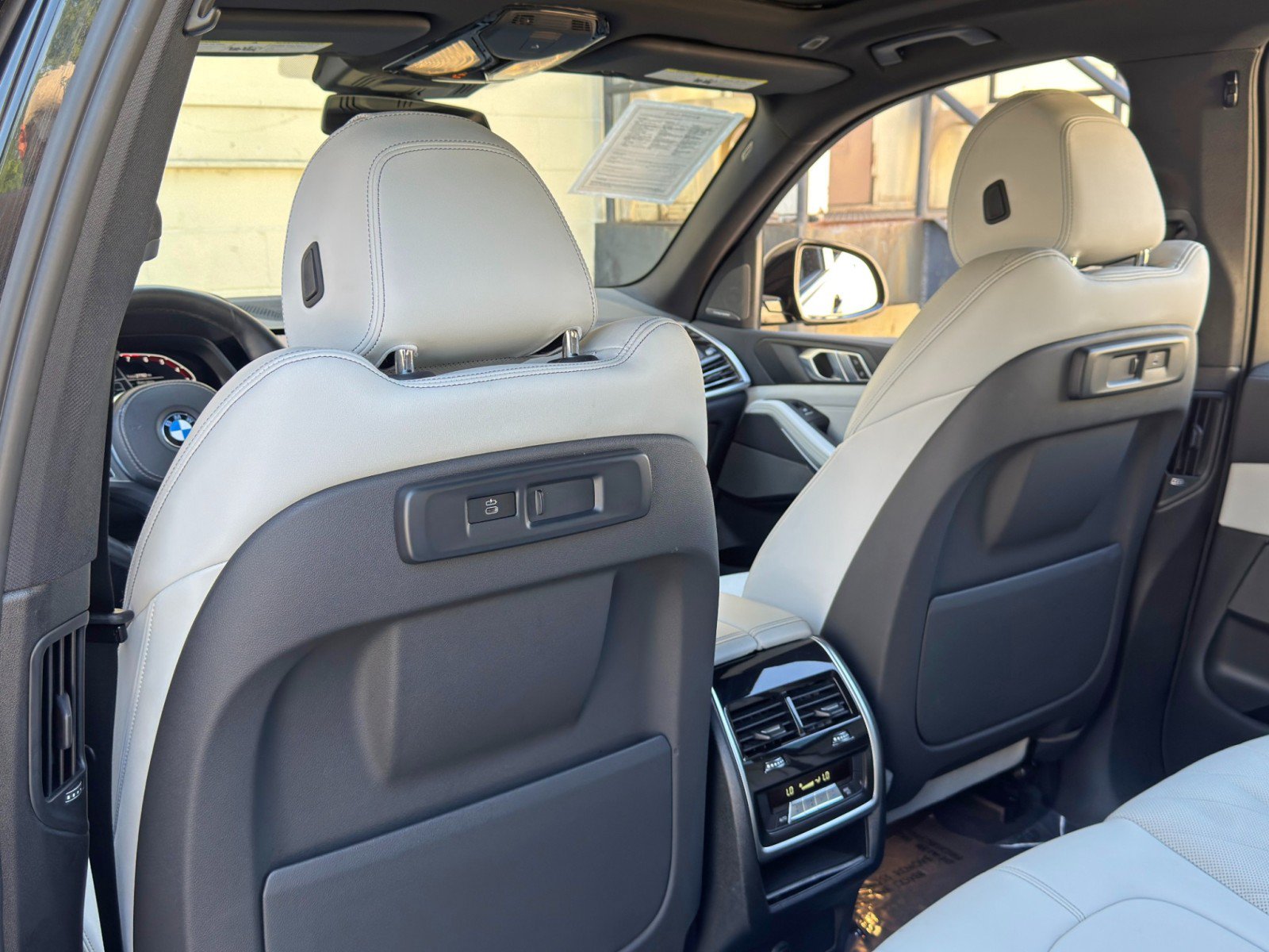 Used 2023 BMW X5 sDrive40i w/ M Sport Package RWD image 42