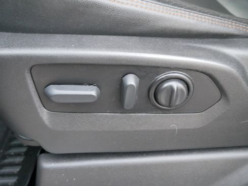 Used 2022 GMC Sierra 1500 AT4 image 16