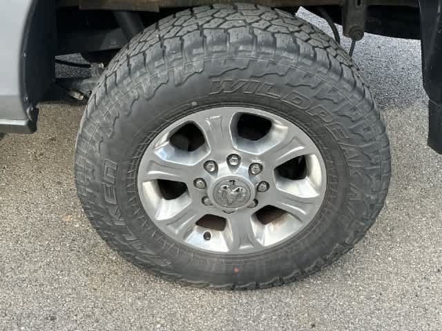 Used 2022 RAM 2500 Big Horn w/ Level C Equiment Group AWD/4WD image 5
