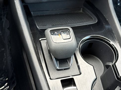 Certified 2025 Nissan Rogue SV AWD/4WD image 27