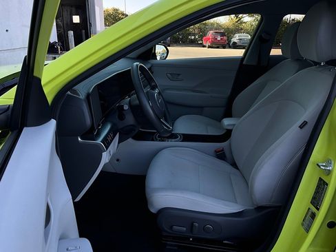 Used 2025 Hyundai Kona SEL image 10