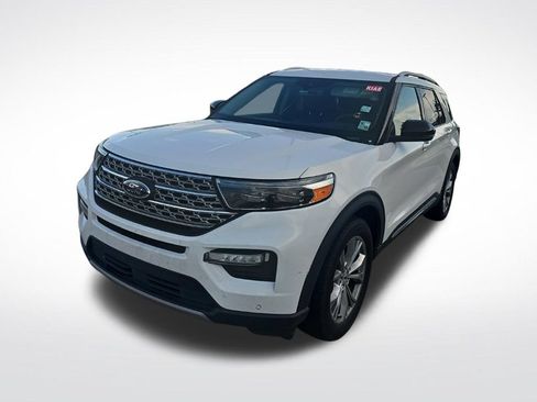 Used 2022 Ford Explorer Limited w/ Equipment Group 301A RWD image 3