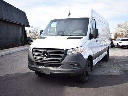 New 2025 Mercedes-Benz Sprinter 4500