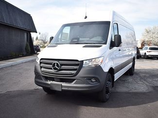 New 2025 Mercedes-Benz Sprinter 4500 video 1