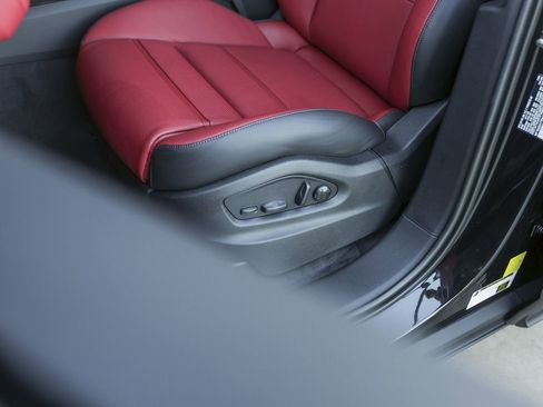 New 2026 Porsche Cayenne Coupe AWD/4WD image 16