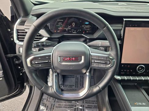 Used 2025 GMC Acadia Elevation FWD image 32