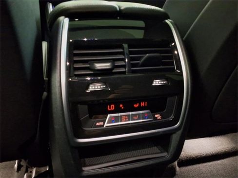 Certified 2023 BMW X6 xDrive40i w/ M Sport Package image 16