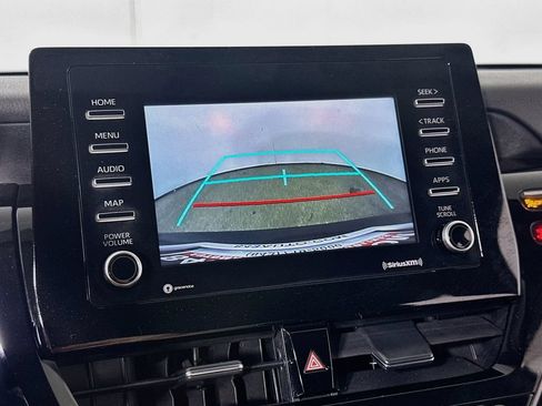 Used 2022 Toyota Camry LE FWD image 11