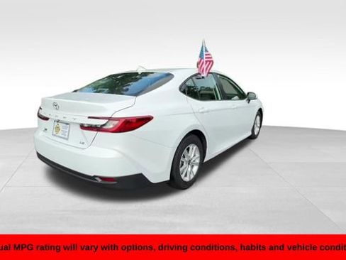 Used 2026 Toyota Camry LE FWD image 8