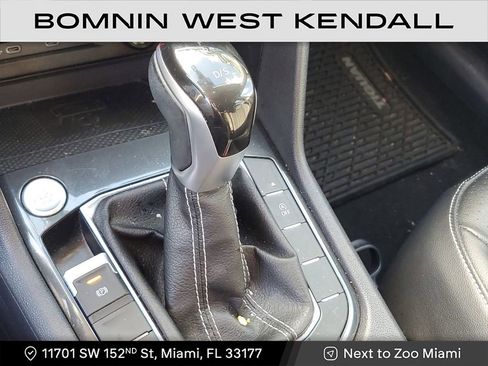 Used 2022 Volkswagen Tiguan SE image 27