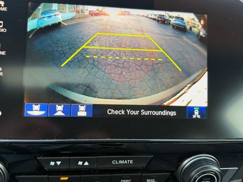 Used 2018 Honda CR-V EX image 16