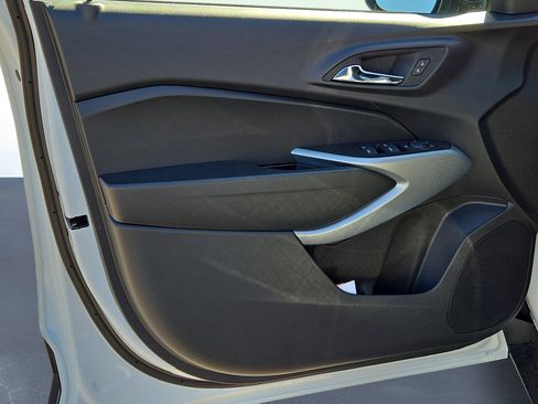 New 2026 Chevrolet Trax RS w/ Driver Confidence Package image 28