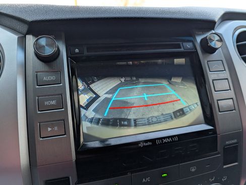 Used 2017 Toyota Tundra SR5 w/ SR5 Upgrade Package image 18