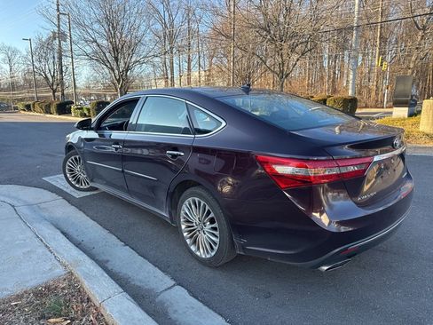 Used 2017 Toyota Avalon XLE image 5