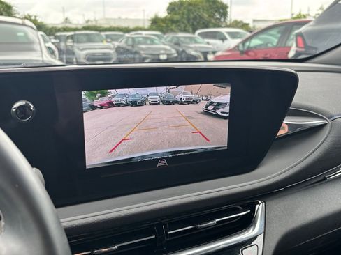 Used 2025 Buick Envista Sport Touring FWD image 22