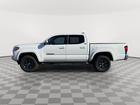 Used 2023 Toyota Tacoma SR5 image 4
