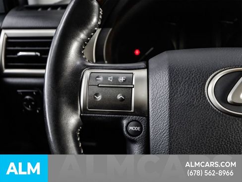 Used 2019 Lexus GX 460 image 27