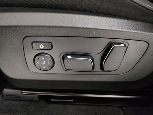 Used 2026 BMW X3 xDrive30i w/ M Sport Package AWD/4WD image 13