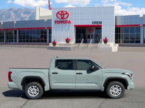 New 2026 Toyota Tundra SR5 w/ SR5 Convenience Package image 3