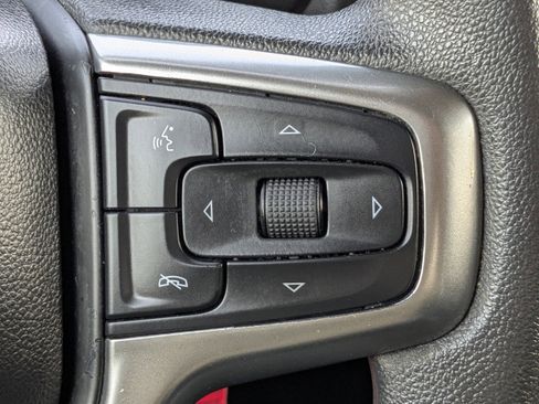 Used 2020 Chevrolet Silverado 1500 LT image 25