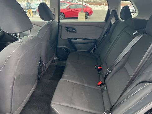 Certified 2023 Nissan Rogue S image 9