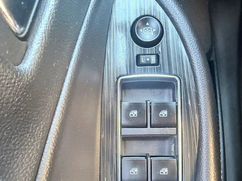 Used 2016 Chevrolet Impala LT w/ Convenience Package FWD image 22