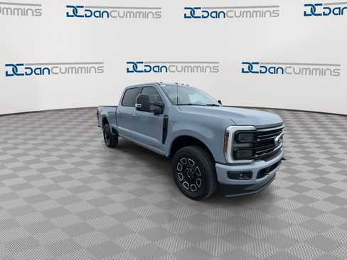 New 2026 Ford F250 Platinum AWD/4WD image 2