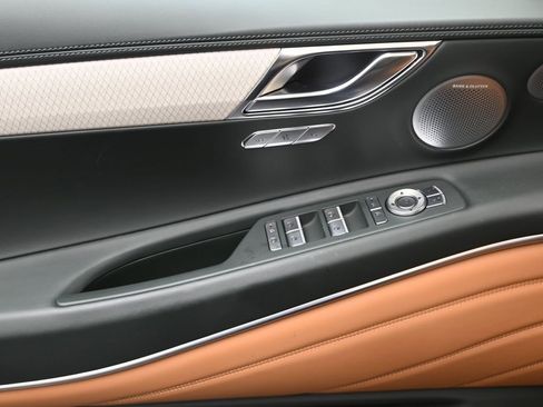 Used 2025 Genesis GV80 3.5T Prestige image 21