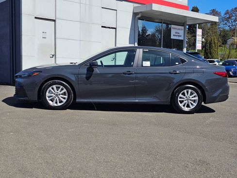 Used 2026 Toyota Camry LE FWD image 4