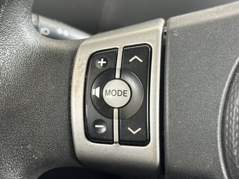 Used 2012 Scion xB FWD image 33