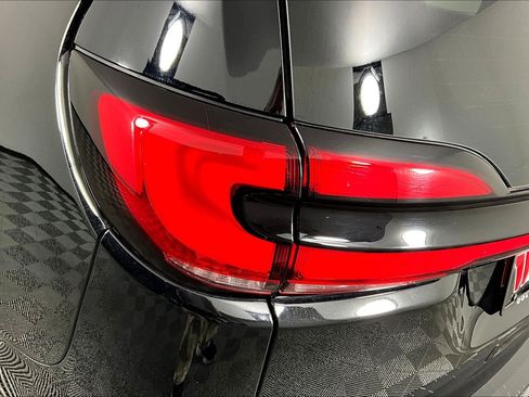 Used 2025 Chrysler Pacifica Select FWD image 22