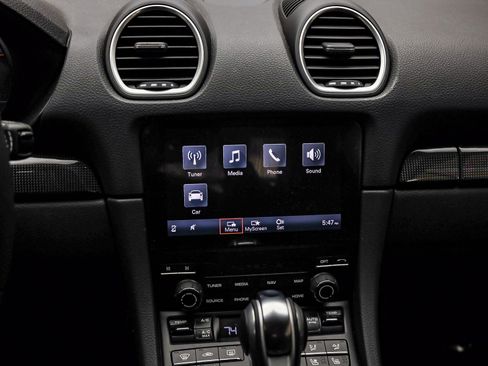 Used 2025 Porsche 718 Cayman image 25