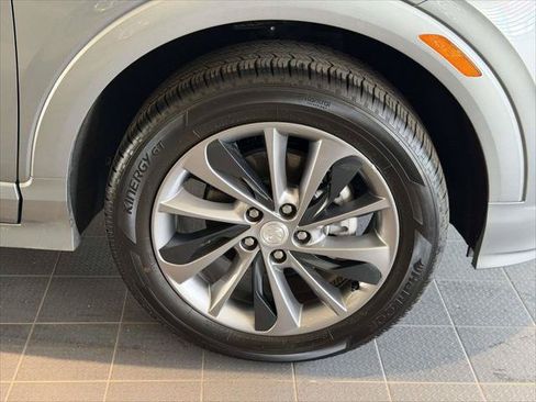 Used 2023 Buick Encore GX Select w/ Sport Touring Package AWD/4WD image 8