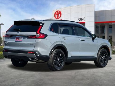 Used 2025 Honda CR-V Sport-L image 4