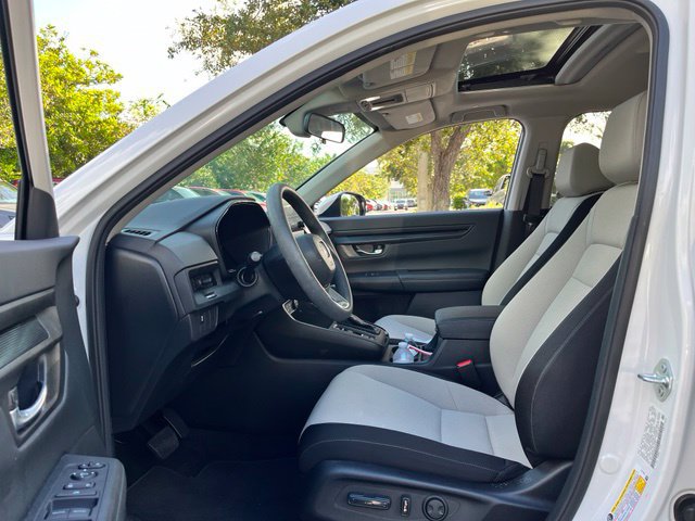 Used 2024 Honda CR-V EX image 7