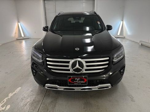 Used 2025 Mercedes-Benz GLB 250 image 2