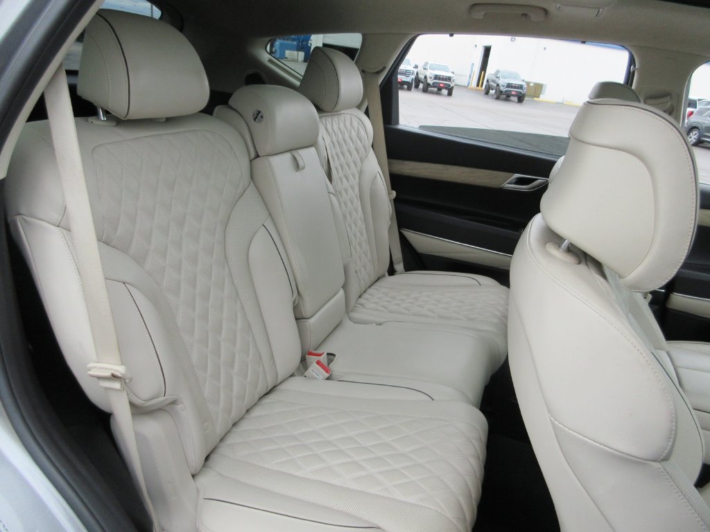 Used 2022 Genesis GV80 3.5T w/ Prestige Package 07 AWD/4WD image 22