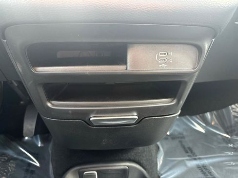 Used 2026 Chrysler Pacifica Select FWD image 44