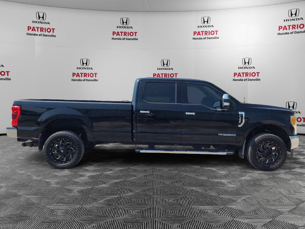 Used 2017 Ford F350 XLT w/ XLT Premium Package AWD/4WD image 6