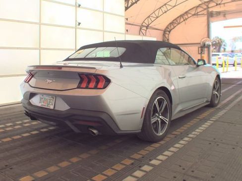 Used 2025 Ford Mustang Premium RWD image 3