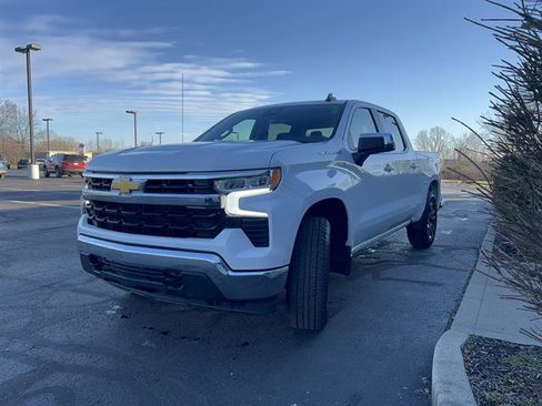 Used 2022 Chevrolet Silverado 1500 LT image 3