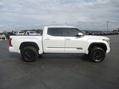Used 2024 Toyota Tundra Platinum image 2