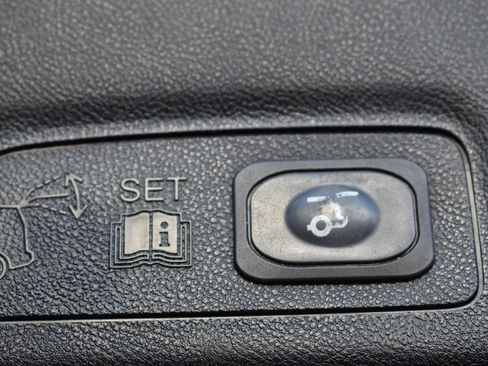 Used 2019 Lincoln MKC Reserve w/ MKC Climate Package image 47